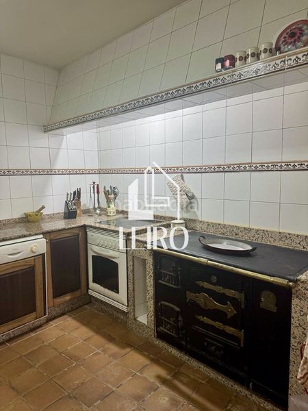 Foto df2af5b3-efd0-43e4-9d0c-c903f9effa43. Casa amb xemeneia calefacció a Vilanova de Arousa