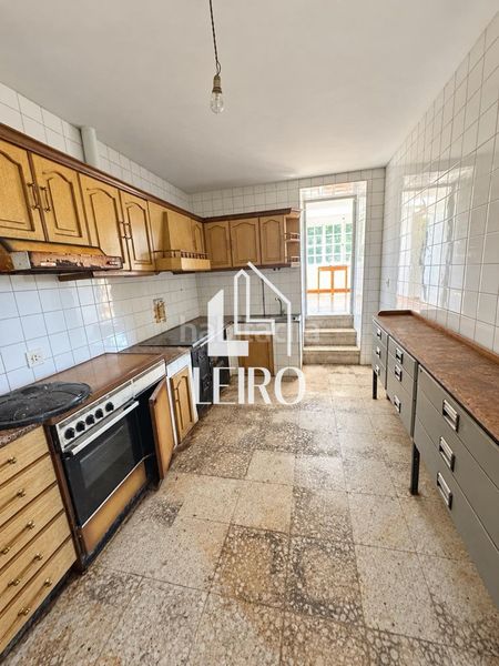 Foto 37d62113-166f-416e-8e0e-a9a5b8d084d9. Casa amb calefacció aparcament a Vilanova de Arousa