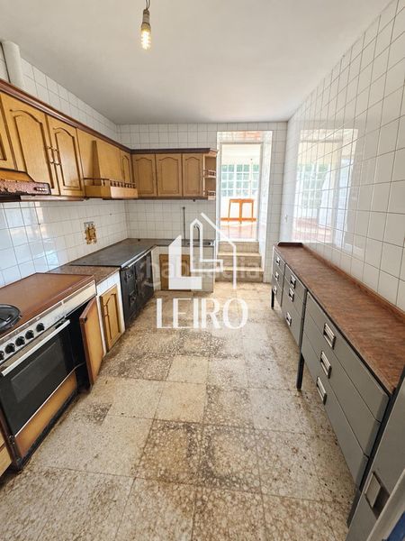 Foto f681fa7a-6b6f-45e0-9b10-7bdcd6ba78d2. Casa amb calefacció aparcament a Vilanova de Arousa