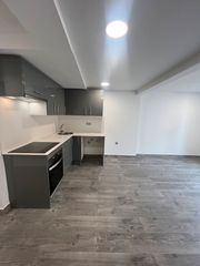 Affitto Appartamento  Carrer de sant francesc. Piso 2 hab centro reus