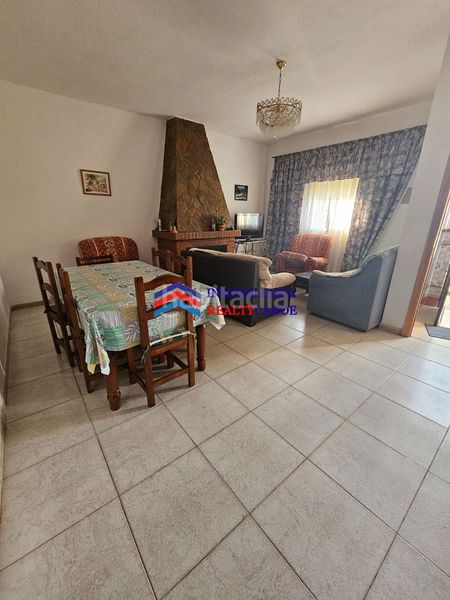 Foto 5b8b9fb8-70fa-4551-827f-7826a79ef281. Casa a calle cadiz 19 a Bosque (El)