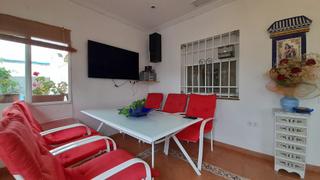 Casa en El Higuern. Parcela con dos casas y piscina en el nuevo higuern