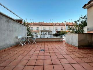 Maison jumelée à Arroyo del Moro - Noreña. Espectacular casa adosada en arroyo del moro con piscina privada
