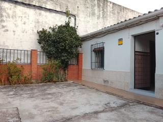 Casa adossada a Villarrubia. Casa a reformar en villarrubia a 10 min de córdoba
