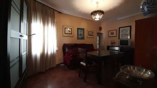 Rent Flat in Ciudad Jardín - Zoco. Piso en ciudad jardín solo para estudiantes