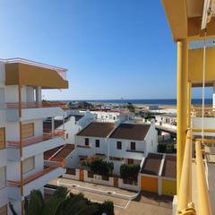 Location Appartement  Avenida del atlantico. Vivienda a 50 metros del amr y con vistas laterales al mar
