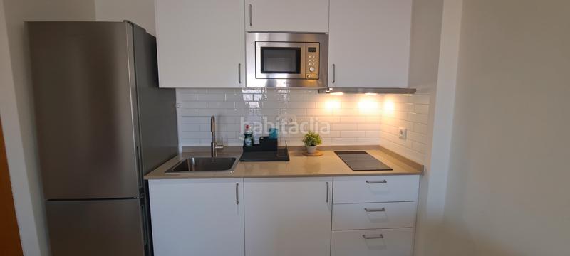 Foto bb3b0db8-c842-4296-9e1d-5cc00e4a58d5. Alquiler apartamento en avenida del decano 2 apartamento con piscina y garaje 2ª linea playa en Punta Umbría