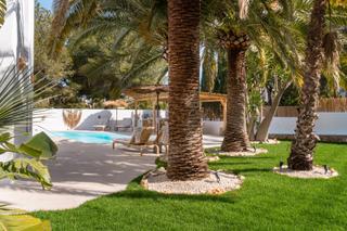 Casa  Calle gustav mahler. Villa estilo ibizenco 5 dormitorios