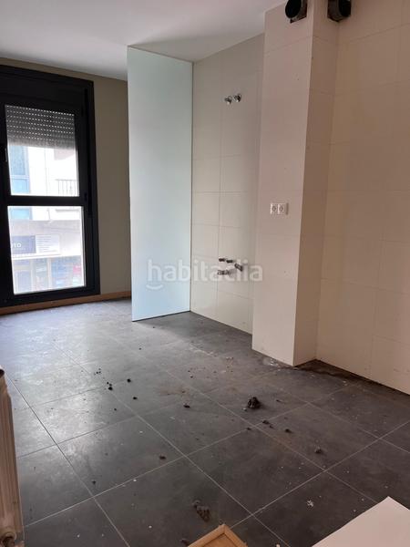 Foto 55b48e00-6053-4ba6-a82d-31614c3cf40d. Edifici a Silleda