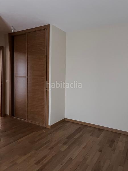 Foto 8bc3f6ce-eaf1-4196-ab2d-52c2324f21bc. Edifici a Silleda