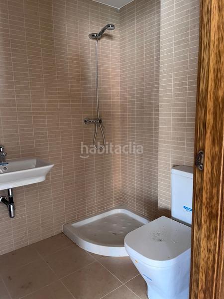Foto dfa7b68b-0e90-414b-acb7-9fbf3ace284a. Edifici a Silleda