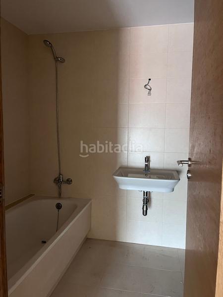 Foto fdd4b45f-2c31-457a-b2bb-15f1ffc7f68a. Edifici a Silleda