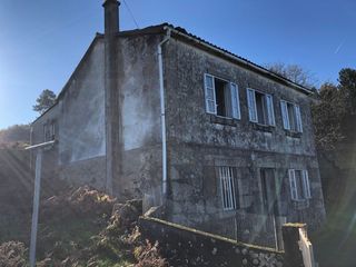 Masia en Silleda. Se vende conjunto de casas para restaurar ideal para turismo rur