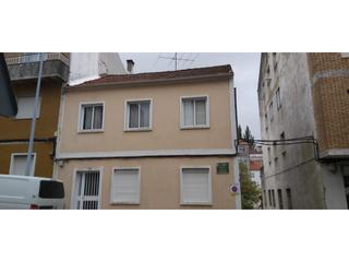 Casa a Lalín. Casa con dos viviendas independientes