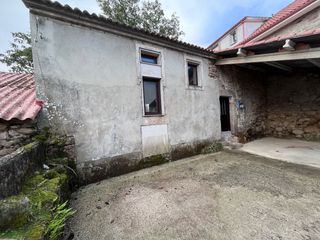 Haus en Silleda. Casa de pueblo en vilar