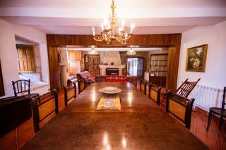 Masia a Silleda. Casa de piedra en siador