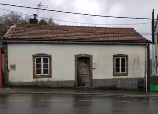 Maison à Forcarei. Vivienda en el centro del pueblo