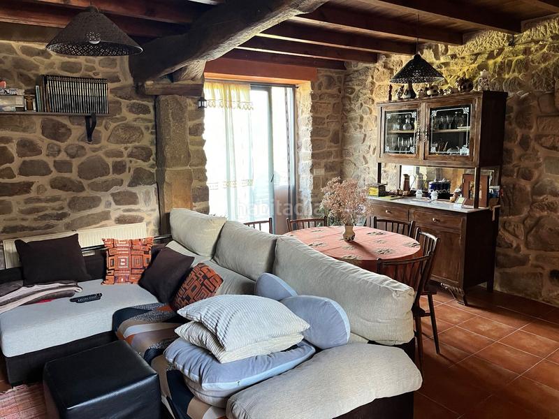 Foto bcce52dc-4b57-4181-9fb0-d9c38b97a506. Masía complejo rural con vivienda principal y 3 apartamentos en plena naturaleza en Silleda