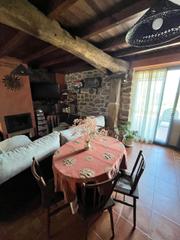 Masia a Silleda. Complejo rural con vivienda principal y 3 apartamentos en plena