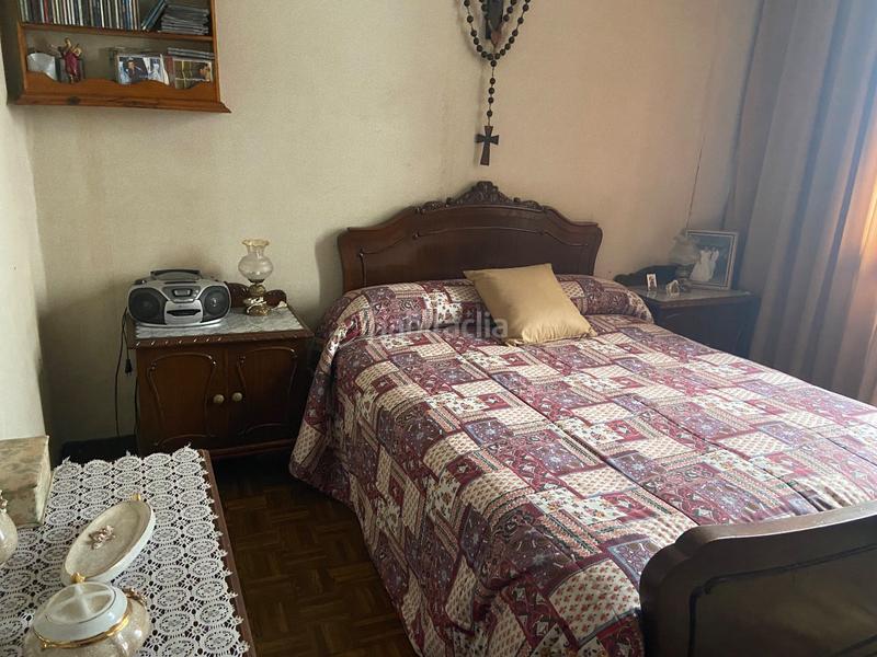 Foto 6372f5cf-94e4-48e7-a466-c6675c737544. Casa adossada a Lalín