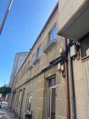 Casa adossada en Lal�n. Casa en el centro