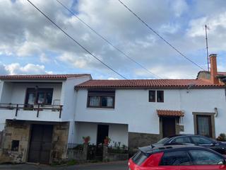 Masia a Lalín. Casa para entrar