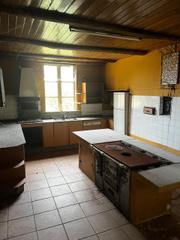 Mas à Rodeiro. Casa de piedra
