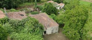 Masía en Agolada. Casa para restaurar