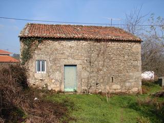 Mas à Silleda. En venta casa para restaurar con proyecto básico