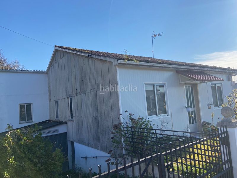 Foto 9eabe4fa-e1dd-44b1-ba8d-7af4cf05cdd6. Casa a Lalín