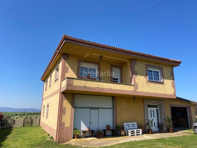 Foto b311dda4-5cdc-4a3e-8206-840a57463bfa. Casa a Lalín