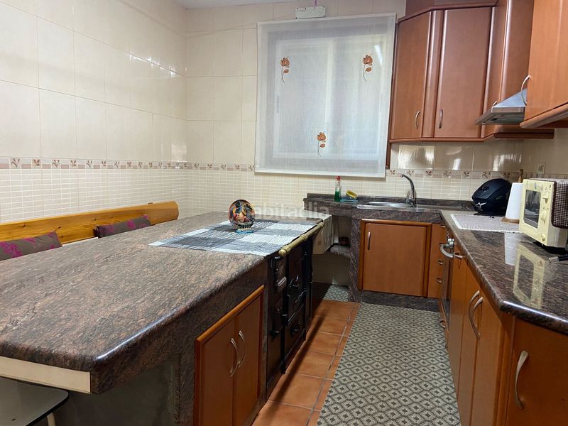 Foto b567c58e-30a5-47c0-aaa0-a714b7002f86. Casa a Lalín