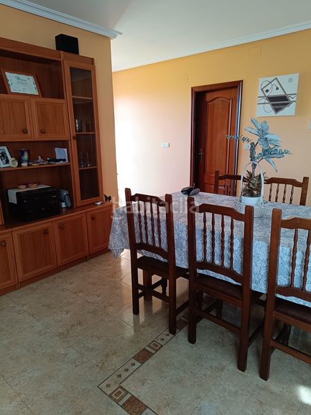 Foto dea56b69-6c45-4945-827c-0843b9fdf50e. Casa a Lalín