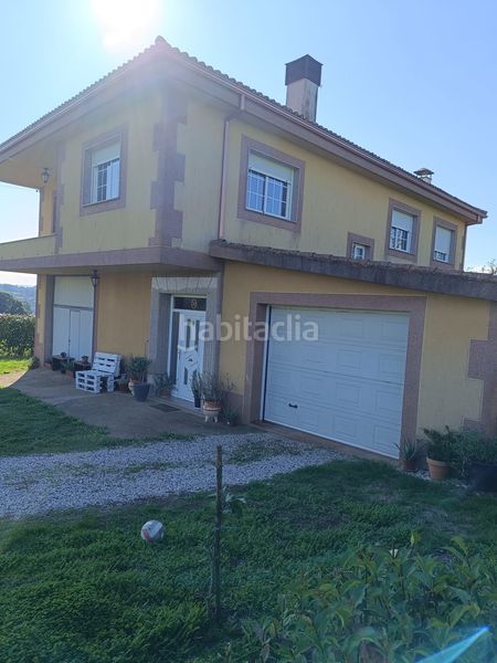 Foto ea98f46f-ce45-4b7f-8e7b-4a2dc8681ae0. Casa a Lalín