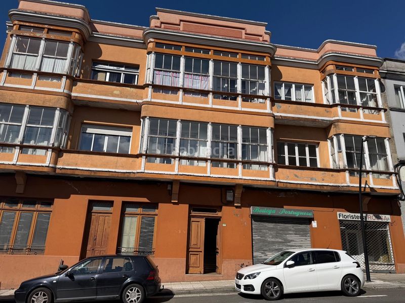 Foto 1e7769aa-24ca-4947-b855-f2f5b660c51b. Edificio solar y 2 edificios en Lalín
