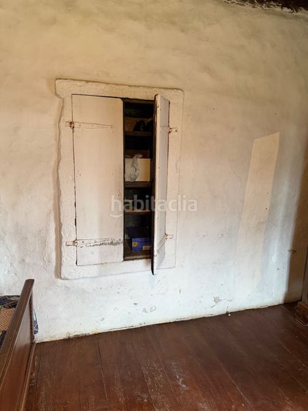 Foto 09170395-9d30-4d56-8e36-fd290850c0e3. Casa amb calefacció aparcament a Vila de Cruces