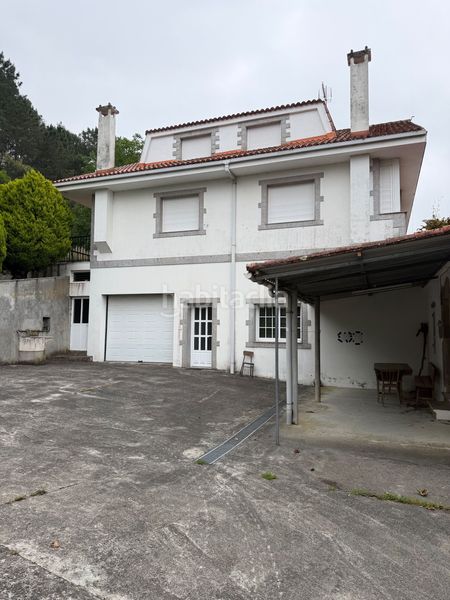 Foto 358c6a83-6c4a-4c09-80d5-42b2aeabf6a8. Casa amb calefacció aparcament a Vila de Cruces