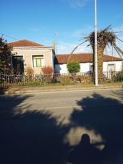 Masia a Silleda. Casa de pueblo en laro