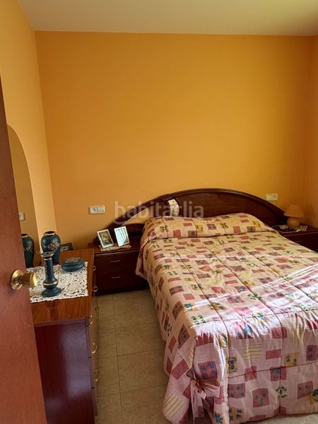 Foto e8c34ef1-cc04-406f-987c-2176ed0110fe. Edifici a Silleda