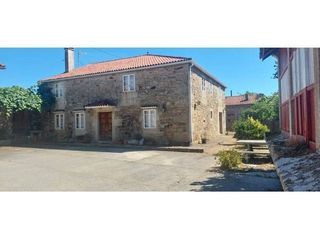 Mas à Silleda. Se vende casa de campo en saídres