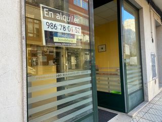 Miete Geschäftsraum in Lalín. Bajo totalmente acondicionado