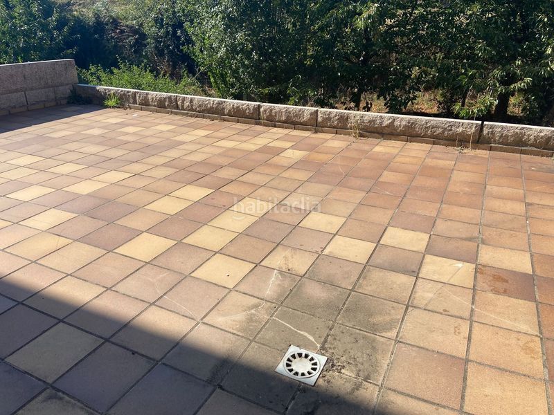 Foto 0e481492-b012-4035-aa27-856433d141d4. Edificio  completo en Lalín