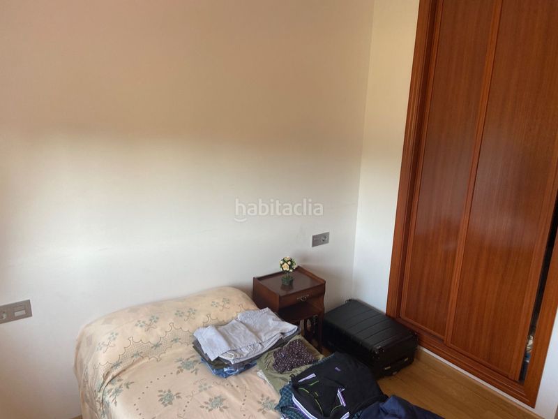 Foto 0ed8ea5e-be6c-4588-bd54-dfeaeb5e0822. Edificio  completo en Lalín