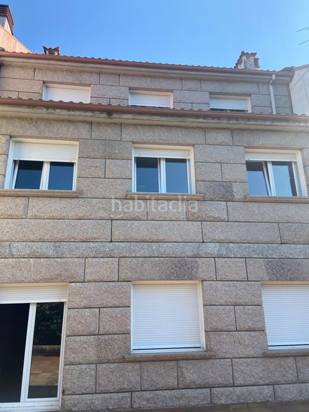 Foto 10f7925d-ccc2-4a62-8499-596766980d02. Edificio  completo en Lalín