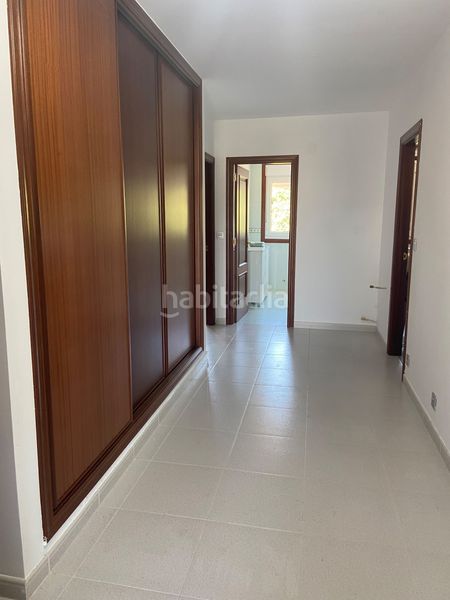 Foto 3ac63735-ed6f-4cb1-a4e0-4de4d27c3e05. Edificio  completo en Lalín
