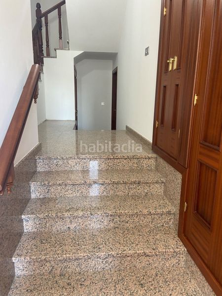 Foto 42a0122f-24e3-484c-8812-7608d52a41a7. Edificio  completo en Lalín