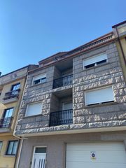Building in Lalín. Edificio completo