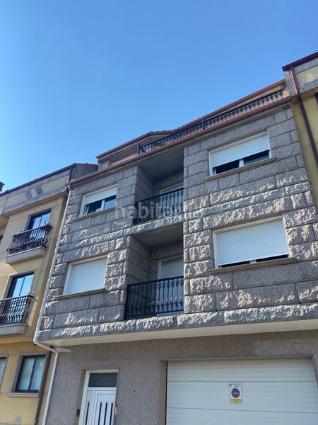 Foto 43824b9f-7085-44cf-a289-1131f0ffff28. Edificio  completo en Lalín