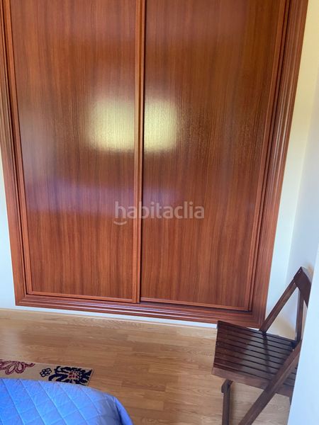 Foto babb70eb-cdae-487e-aecb-59c6cd1a9355. Edificio  completo en Lalín