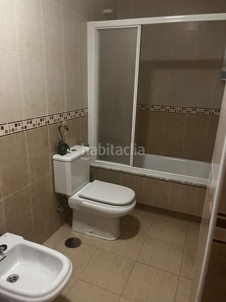 Foto 3a012683-b4dc-41aa-929a-b7d9bf495b30. Apartament amb calefacció a Silleda